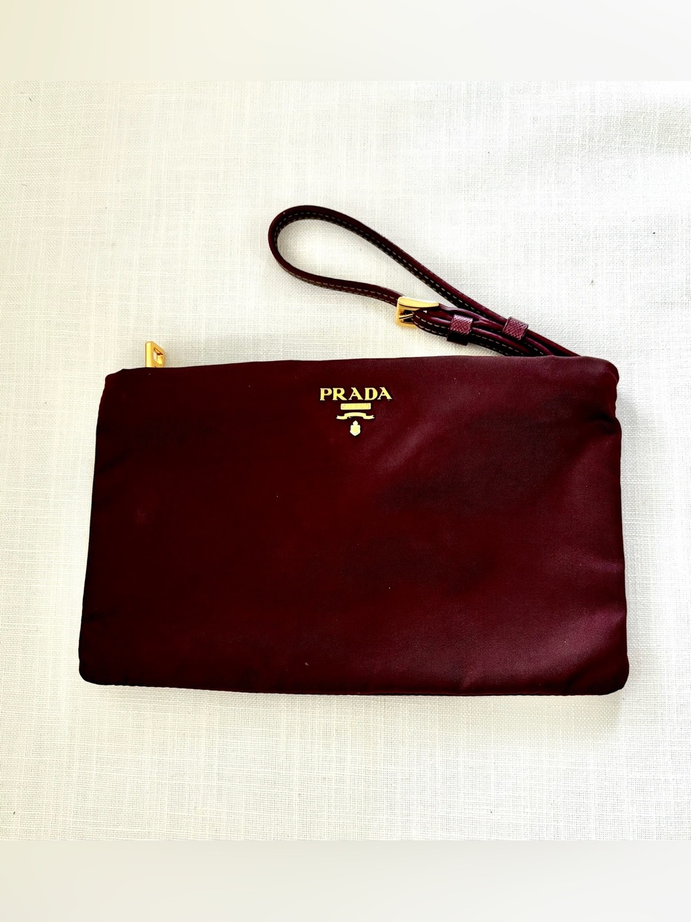 AUTHENTIC  Prada / Tessuto Nylon Wristlet Clutch – Burgundy/Wine